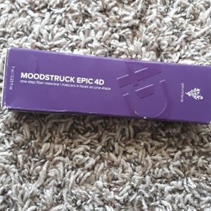 Younique moodstruck epic 4d mascara